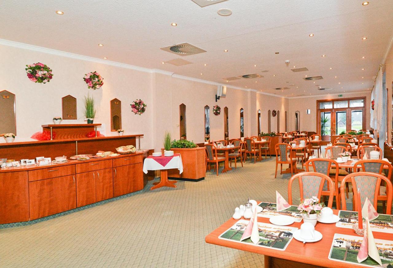 Landgasthof & Hotel Waldow Guben Ngoại thất bức ảnh